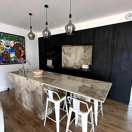 Contemporain * Formigueres