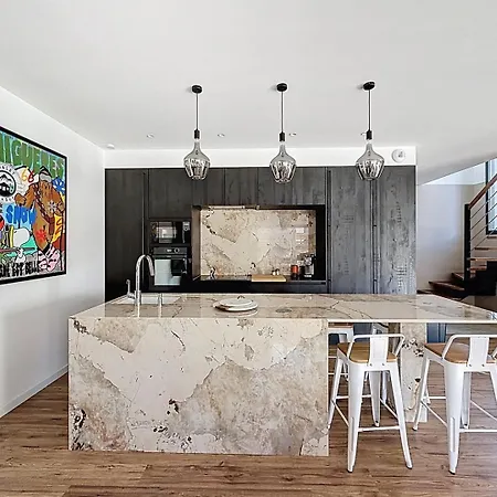 Contemporain Willa Formiguères
